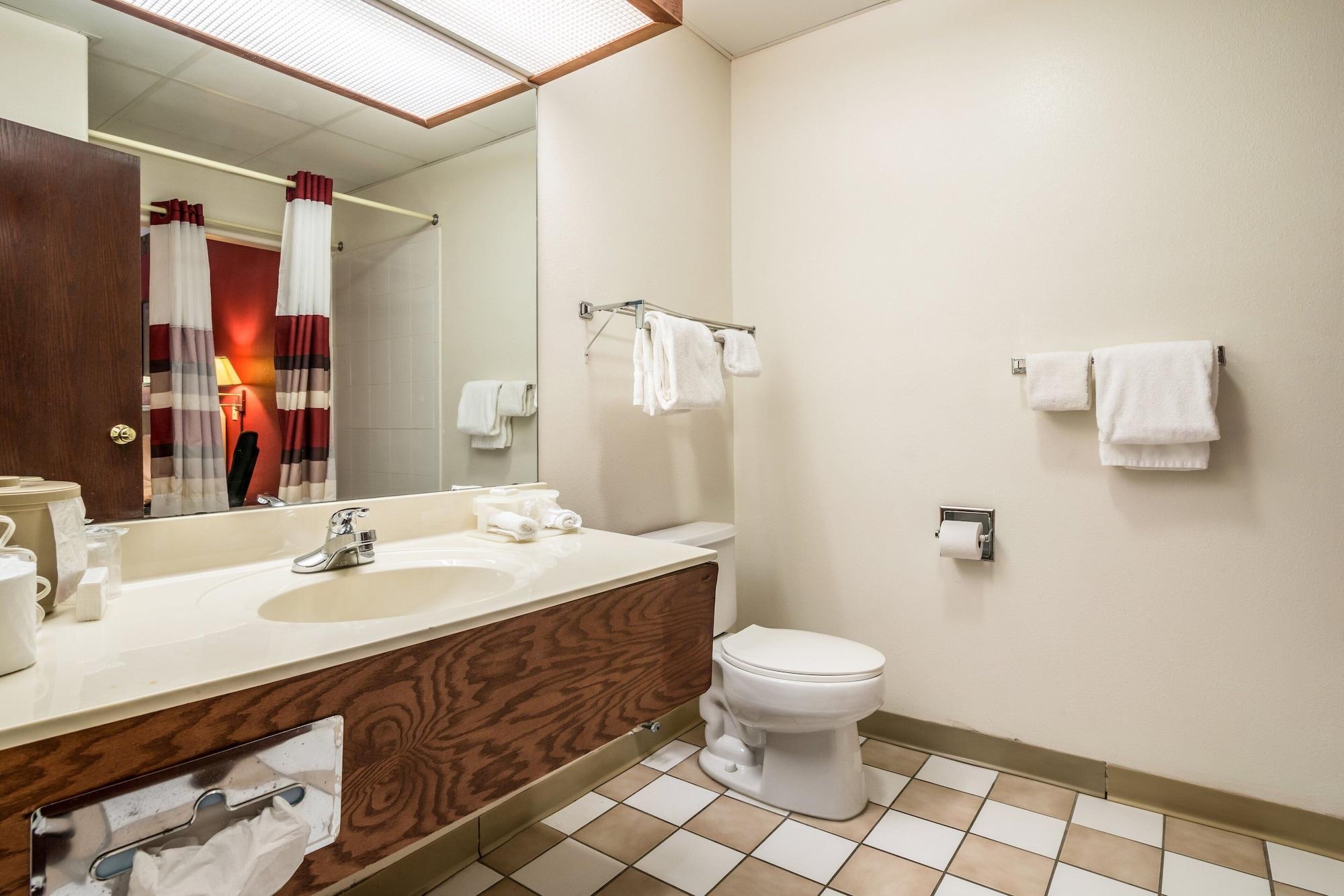Days Inn By Wyndham Kentland Екстериор снимка