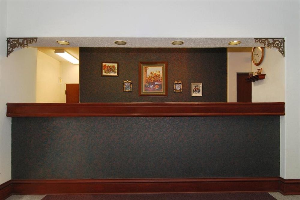 Days Inn By Wyndham Kentland Екстериор снимка